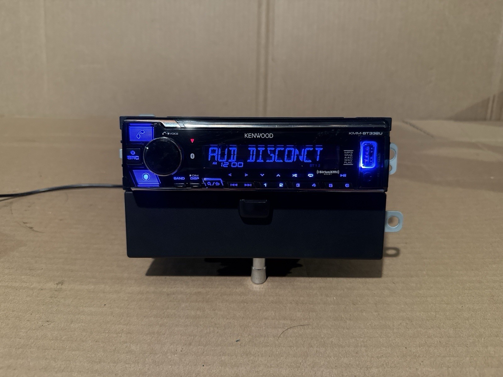 Kenwood KMM-BT332U Bluetooth Single Din Car Stereo USB AUX