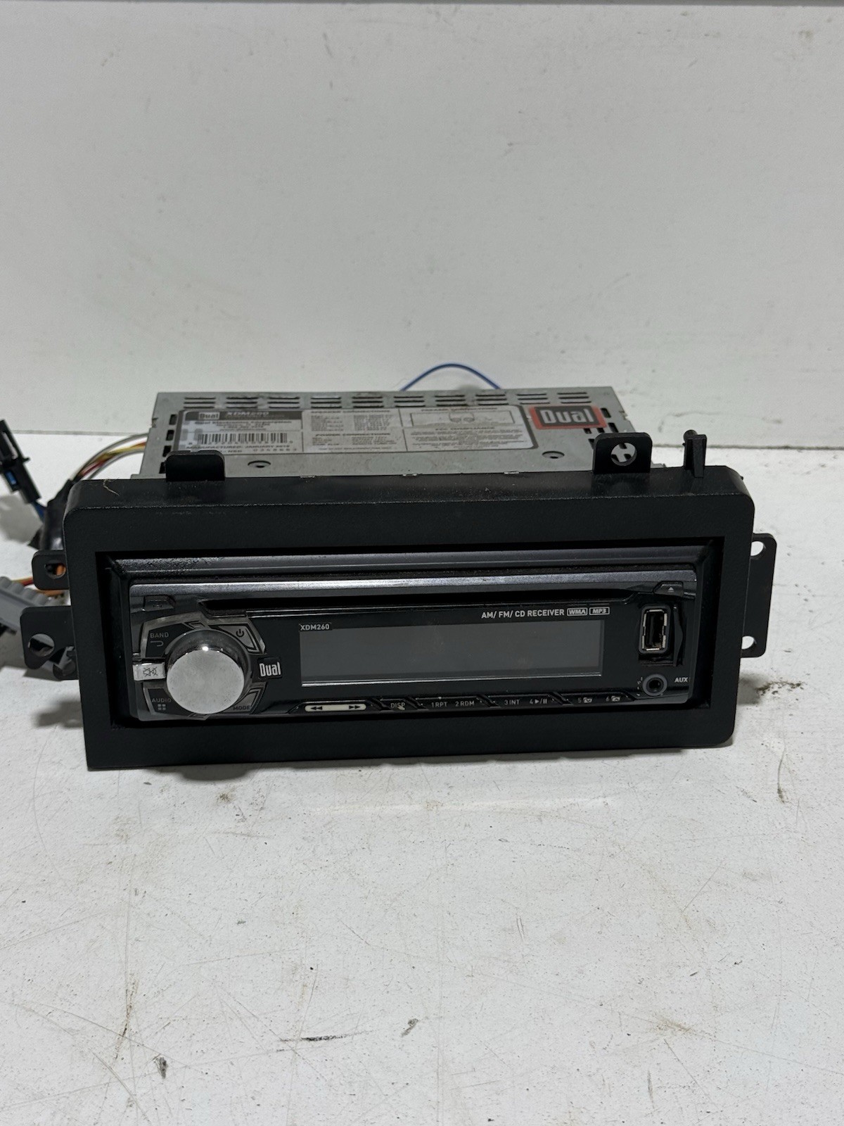 Dual Electronics XDM260 CD Player Radio Stereo MP3 Aux CC 27