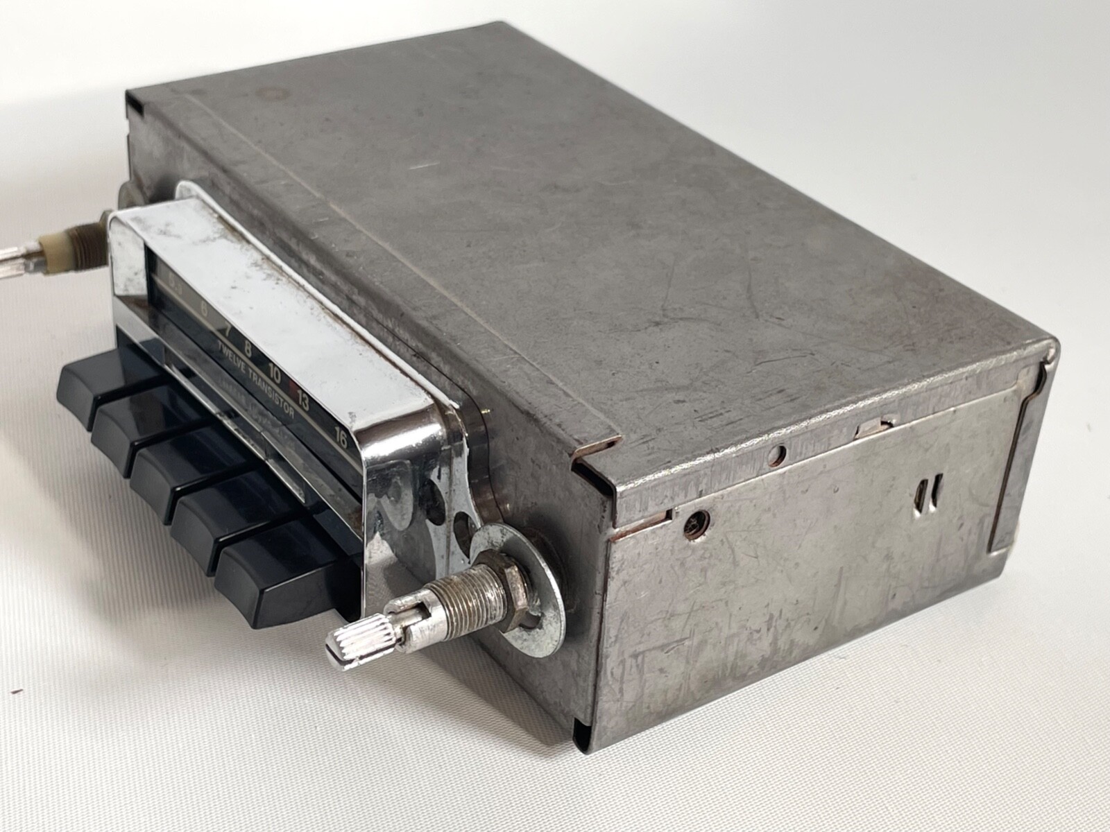 Rare Vintage Auritone Car Radio – 1860s – Made in Australia