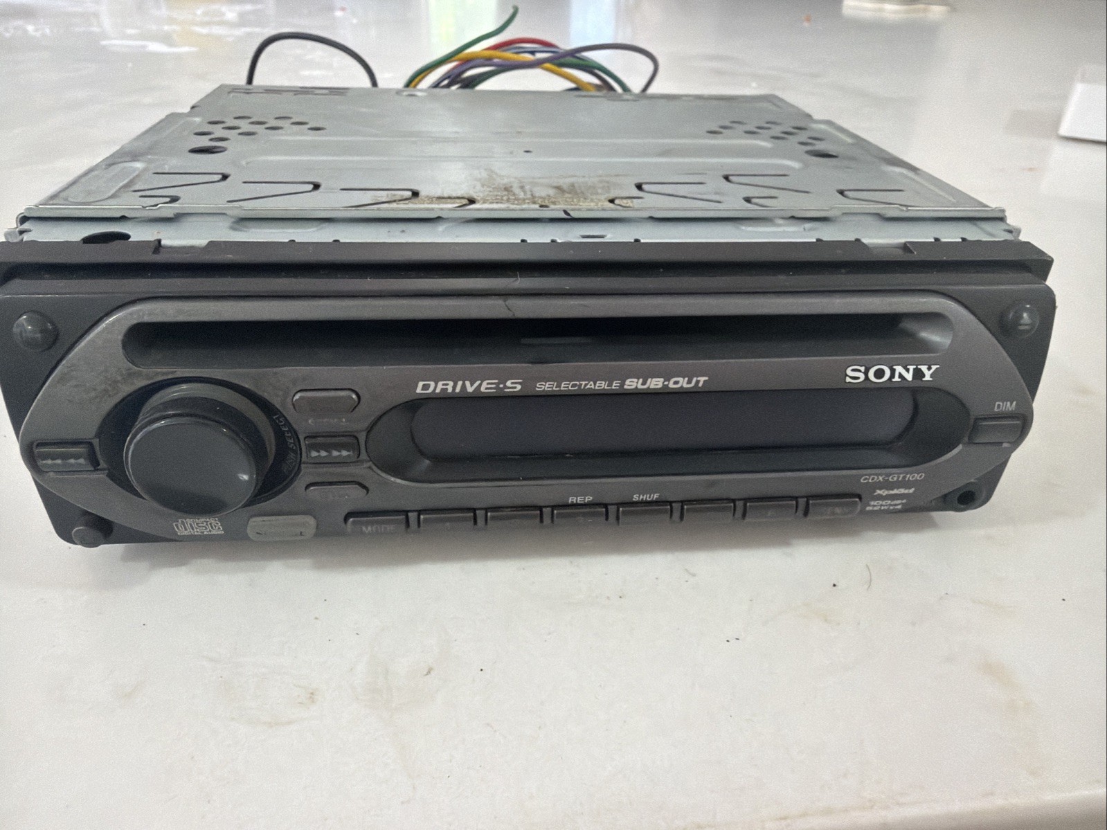 Sony CDX-GT100 XPlod In Dash Receiver Car Deck AM/FM Radio & CD**FAST SHIPPING**