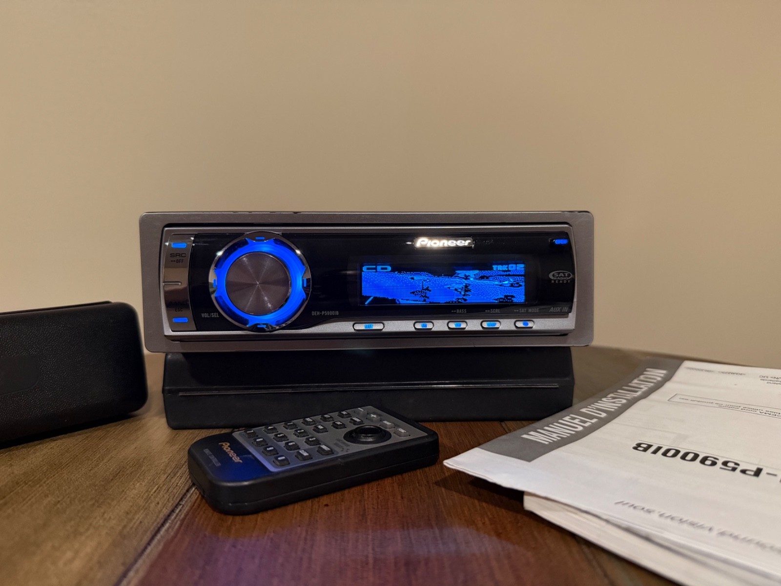 RARE PIONEER DEH-P5900IB Old School CD Player BLUETOOTH adapter REMOTE Graphics!
