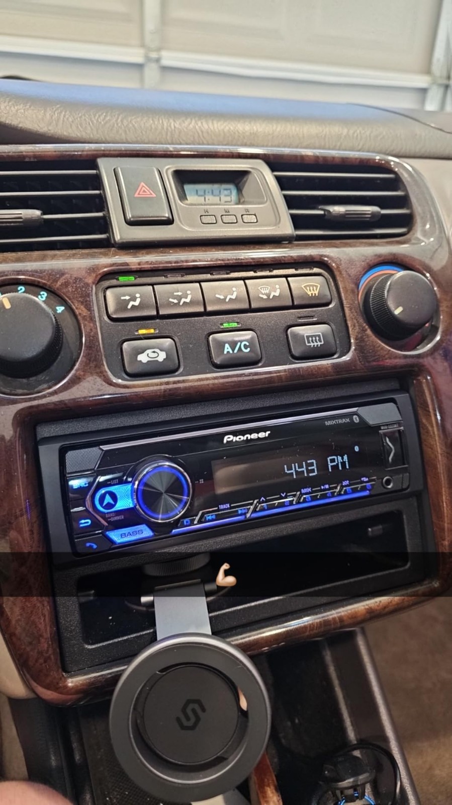 Compact 1-DIN Bluetooth Car Stereo: USB, AM/FM, Advanced Sound Retriever