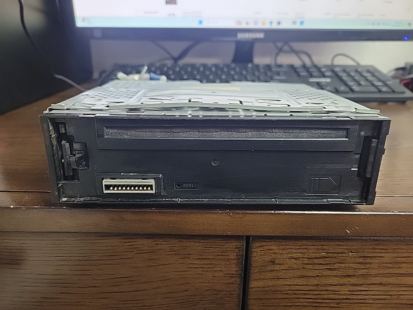 Kenwood KDC-152 Radio CD Receiver Untested Selling For Parts No Detachable Face