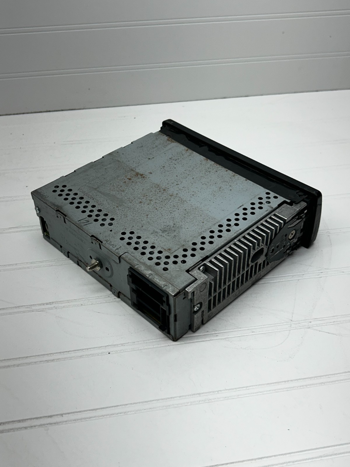 Pana Pacific Heavy Duty Truck Radio AM FM WB CD PP103909 CQ-5105U Used