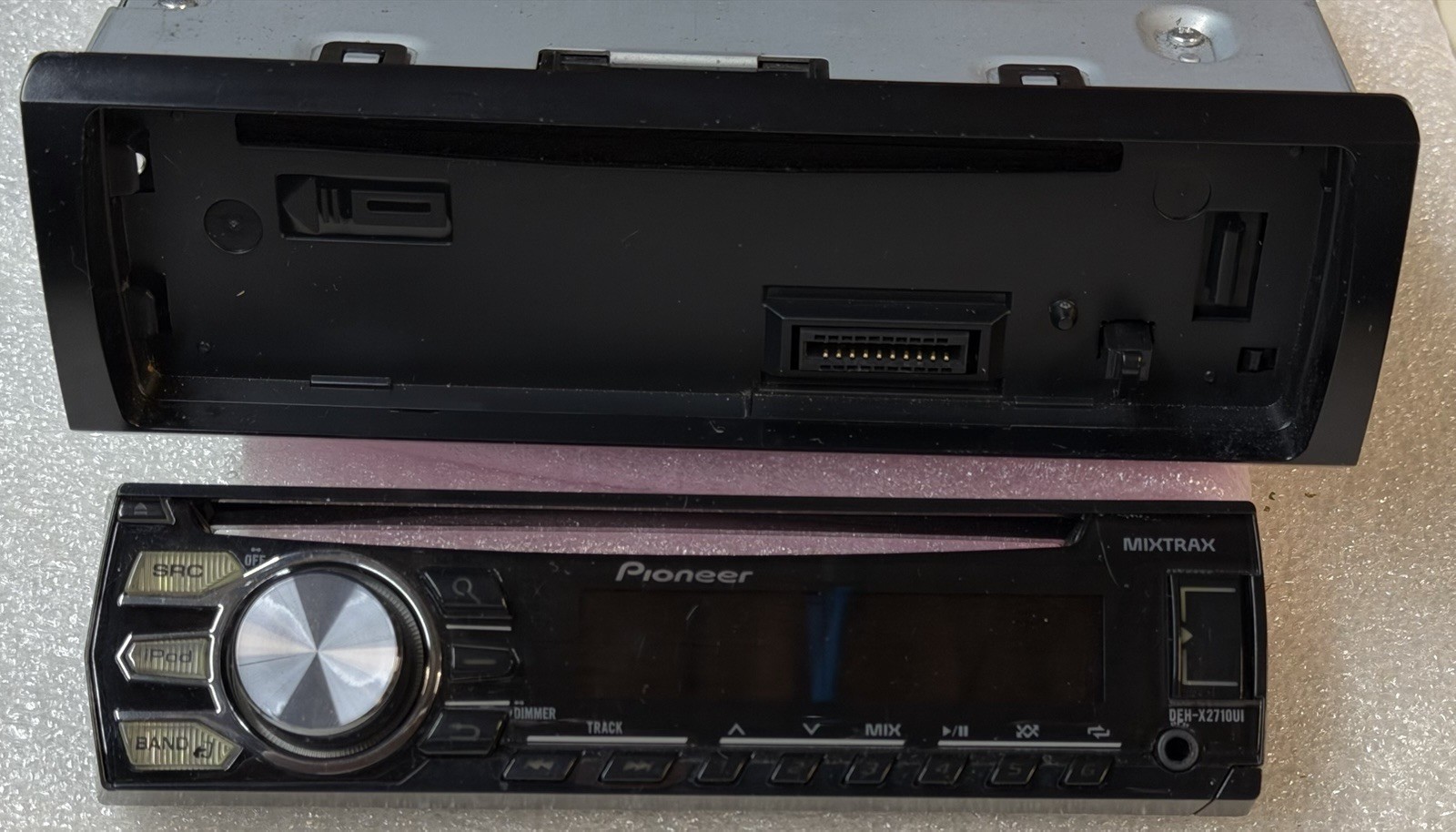 Pioneer DEH-X2710UI CD MP3 USB AUX Car Stereo Detachable Face Tested Working
