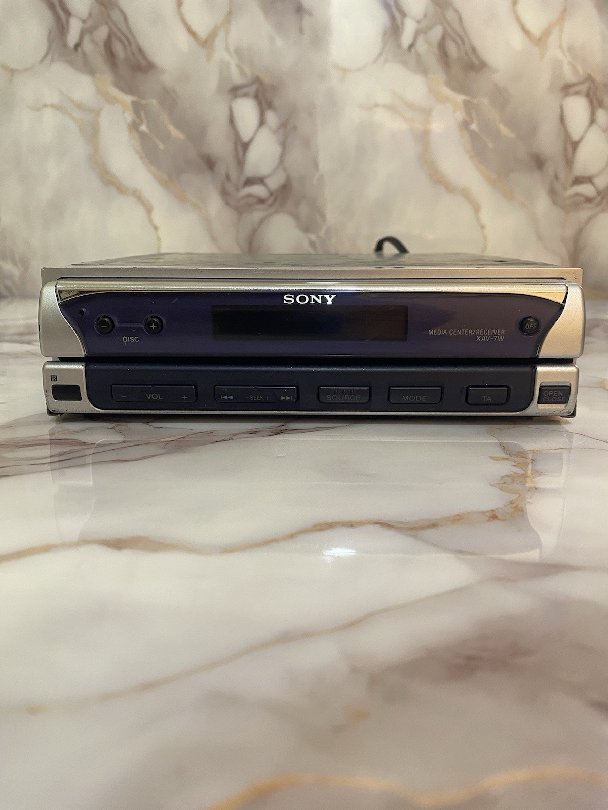 Rare Sony XAV-7W IN-DASH 7″ LCD Monitor Player Car Stereo Receiver *WORKING*