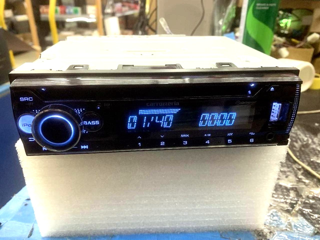 carrozzeria DEH-4600 Car Stereo Receiver Tested Working USB AUX w/ Manual