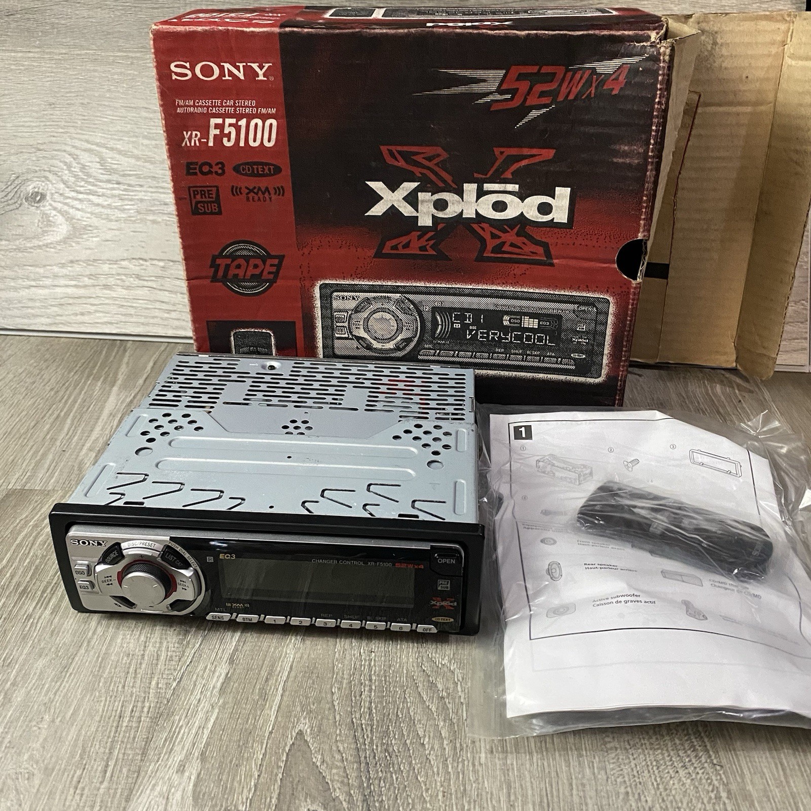 Sony Xplod XR-F5100 FM/AM Cassette Car Audio Stereo W/ Remote & Detachable Face
