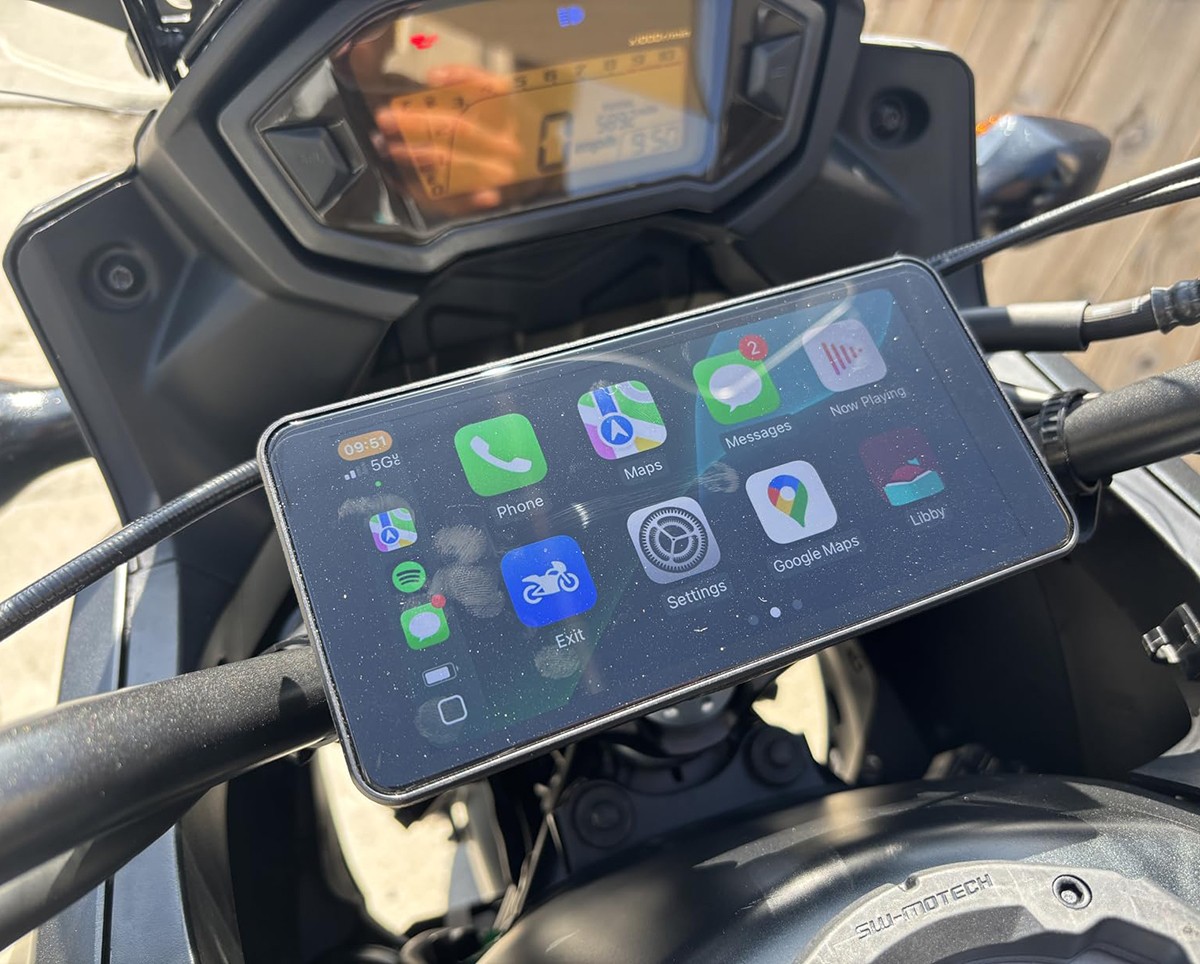 6.3″ Motorcycle Carplay Android Auto Screen Full Body Waterproof GPS Navigation