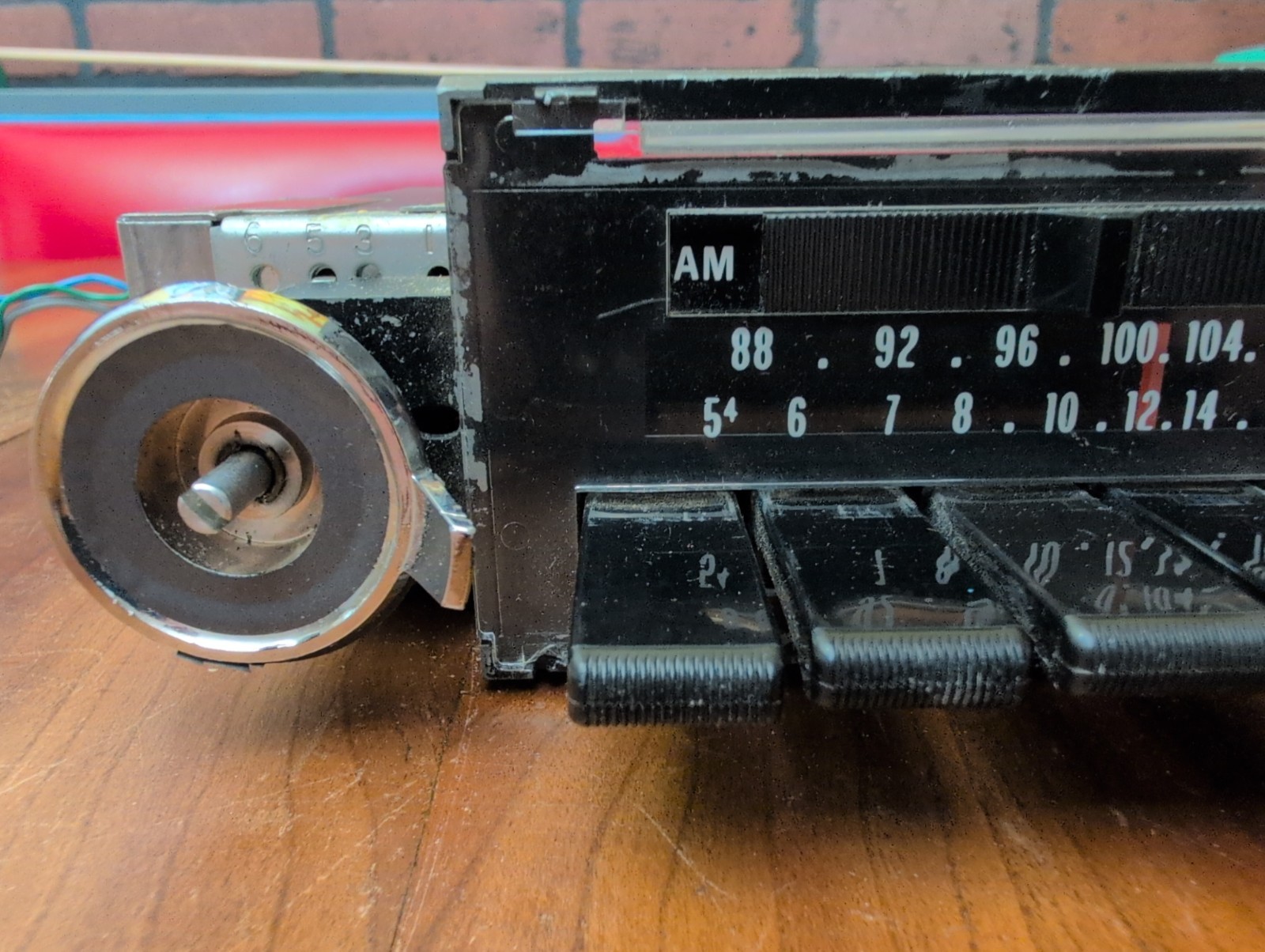 Vintage 60s Automatic Radio Mfg Universal 12V AFC AM FM Car Model AFC-1303 READ