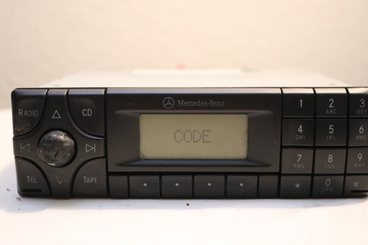 MERCEDES BE6003 CASSETTE STEREO 1999-2003 E320 SLK CLK430 W208 W/code