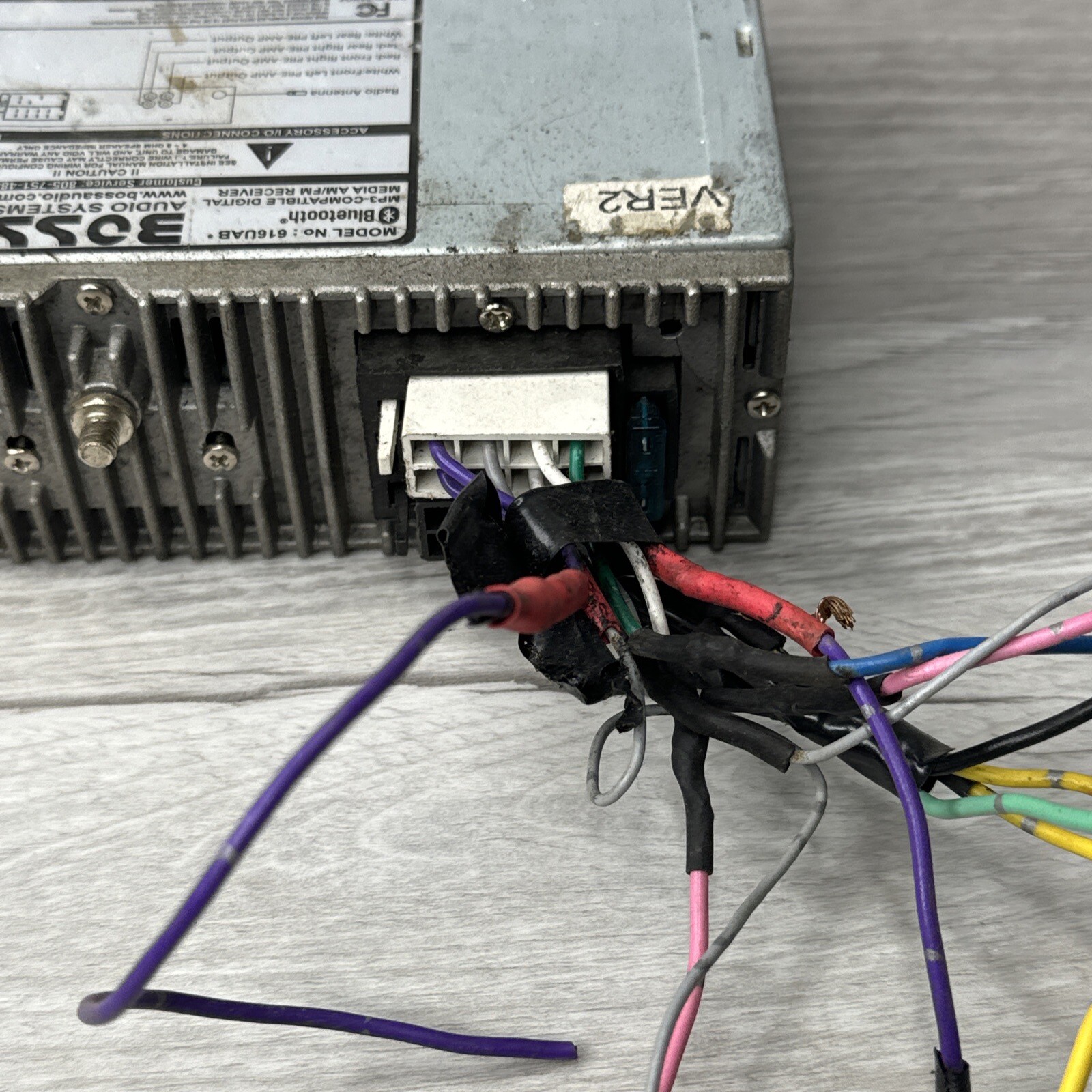 BOSS Audio Systems 616UAB Receiver (For Parts or Repair)