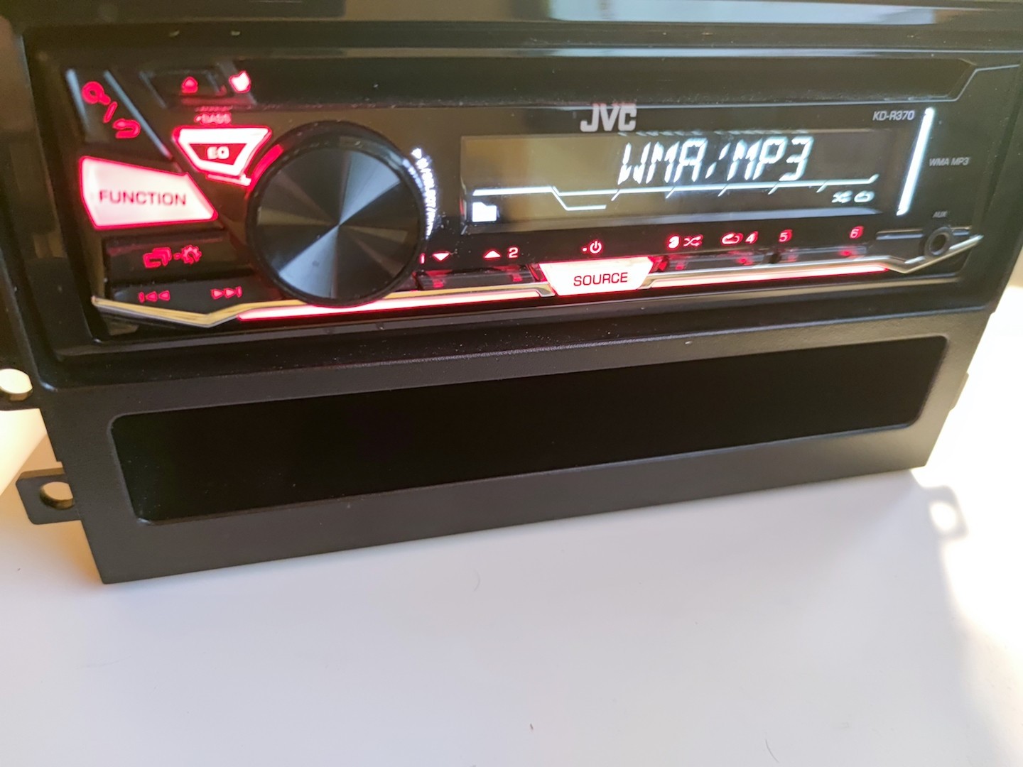 JVC KD-R370 Car Stereo Radio CD MP3 WMA AUX 3.5mm +Extender +Wire Harness Tested