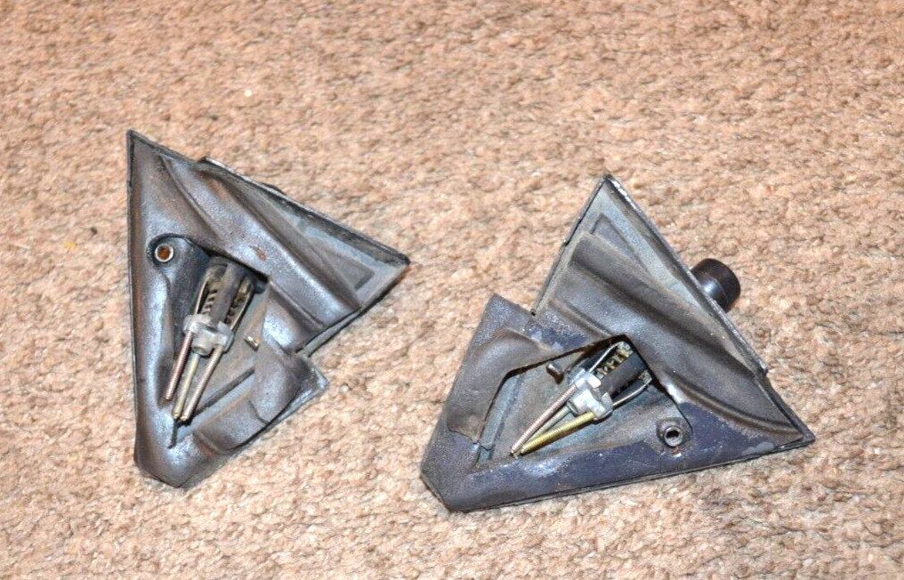 1979-1986 FORD MUSTANG GT MIRROR COVERS BOLT CAPS TRIM BEZEL PAIR LEVERS