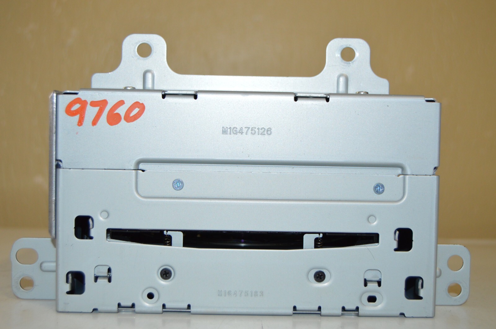 10 11 12 Chevy Cruze Equinox Camaro factory CD player radio 20907419 OEM