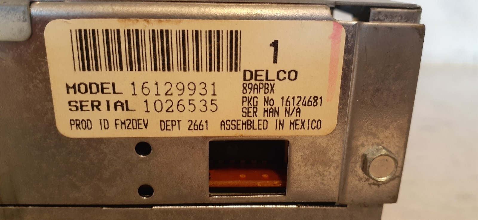 DELCO RADIO Model# 1612993 V1NTAGE AM/FM Radio/Casset Player Car/Truck UNTESTED