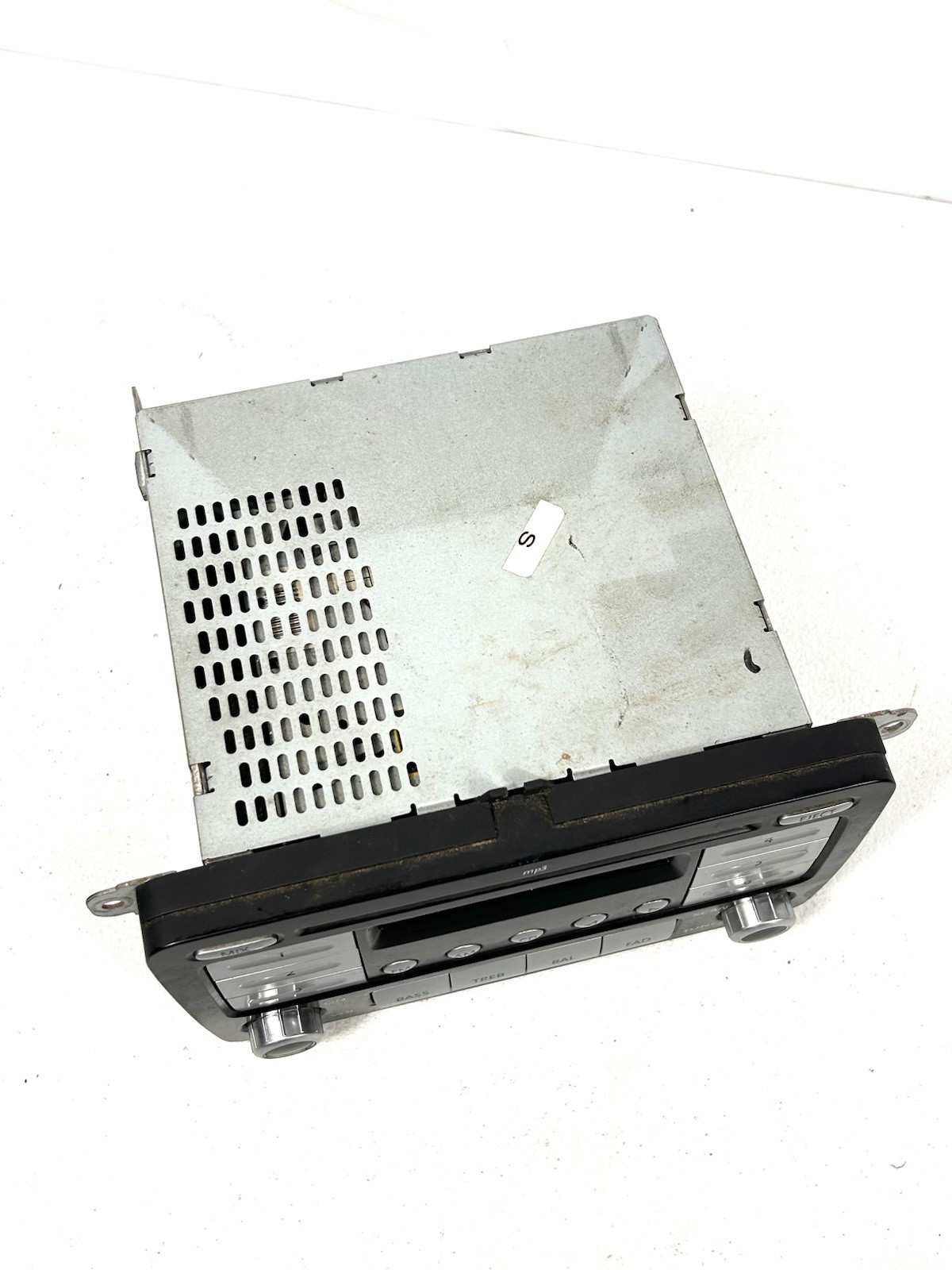 2005-2010 Volkswagen Jetta Golf CD Radio Stereo Receiver OEM 1K0 035 161 D