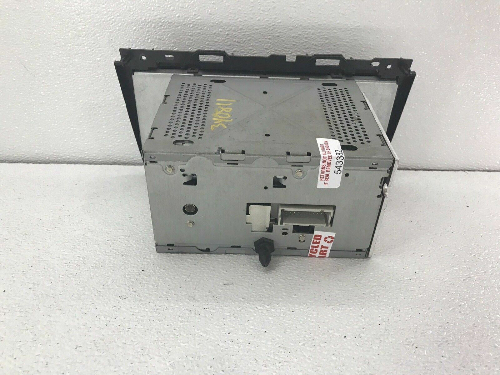 2005-2008 buick allure / lacrosse radio stereo CD player 10391271 (RPO U1C) oem