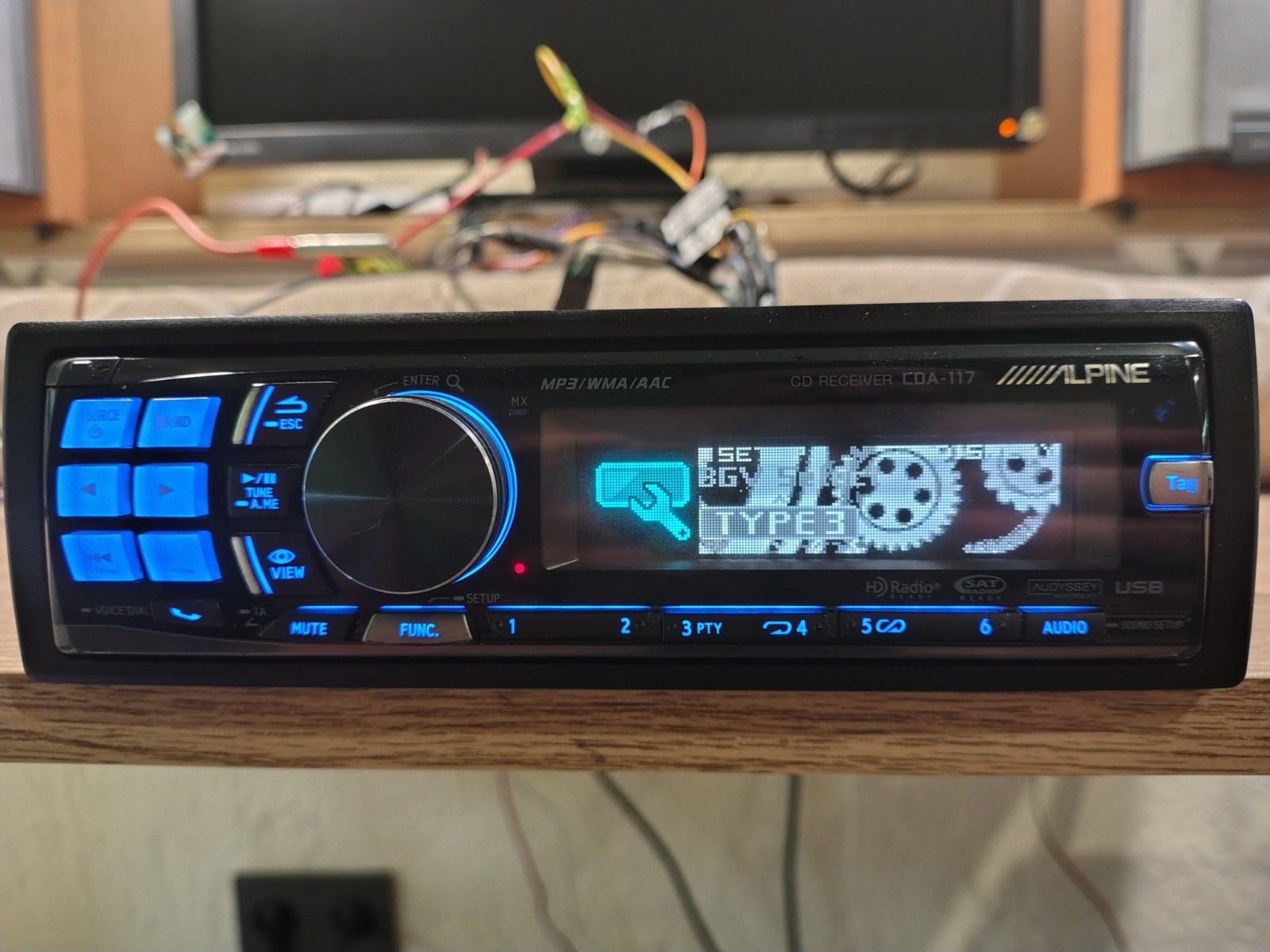 Alpine CDA-117 Car Stereo Mobile Media Station Fully Working Great Shape