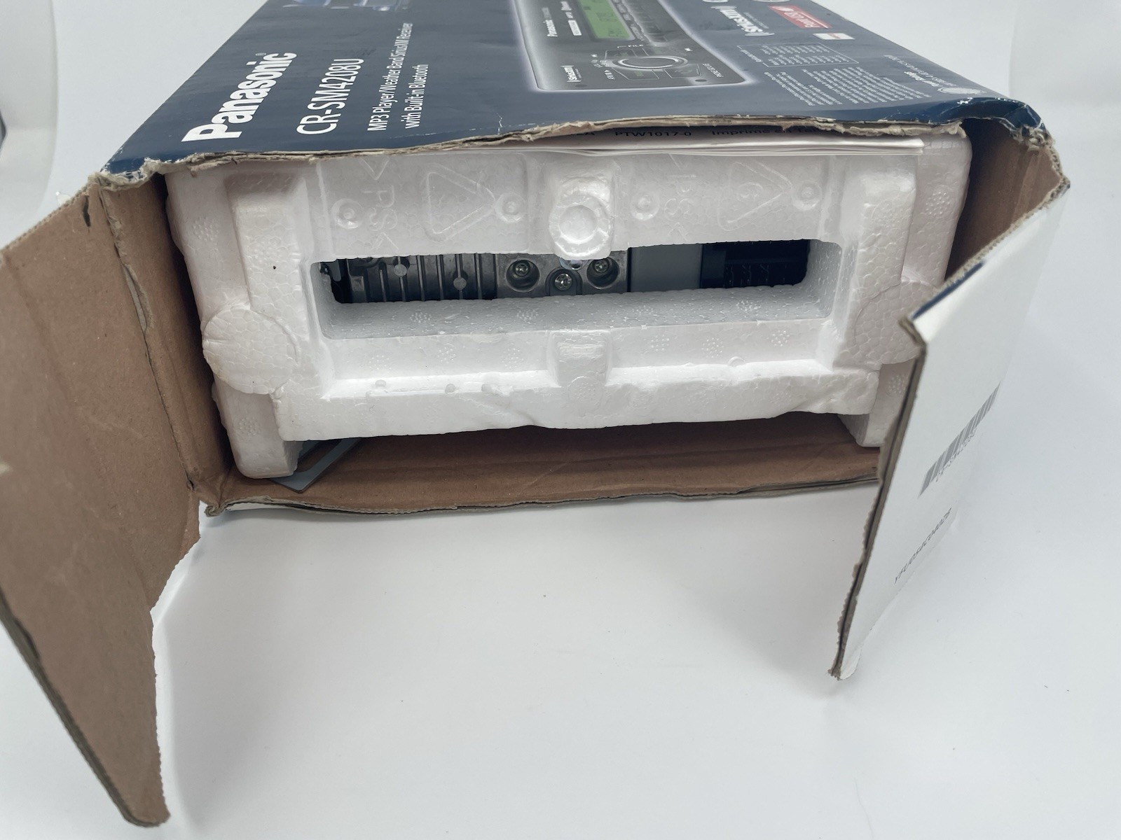 Panasonic CR-SM4208U heavy-duty,MP3,Weather,SiriusXM Receiver,Bluetooth UNUSED