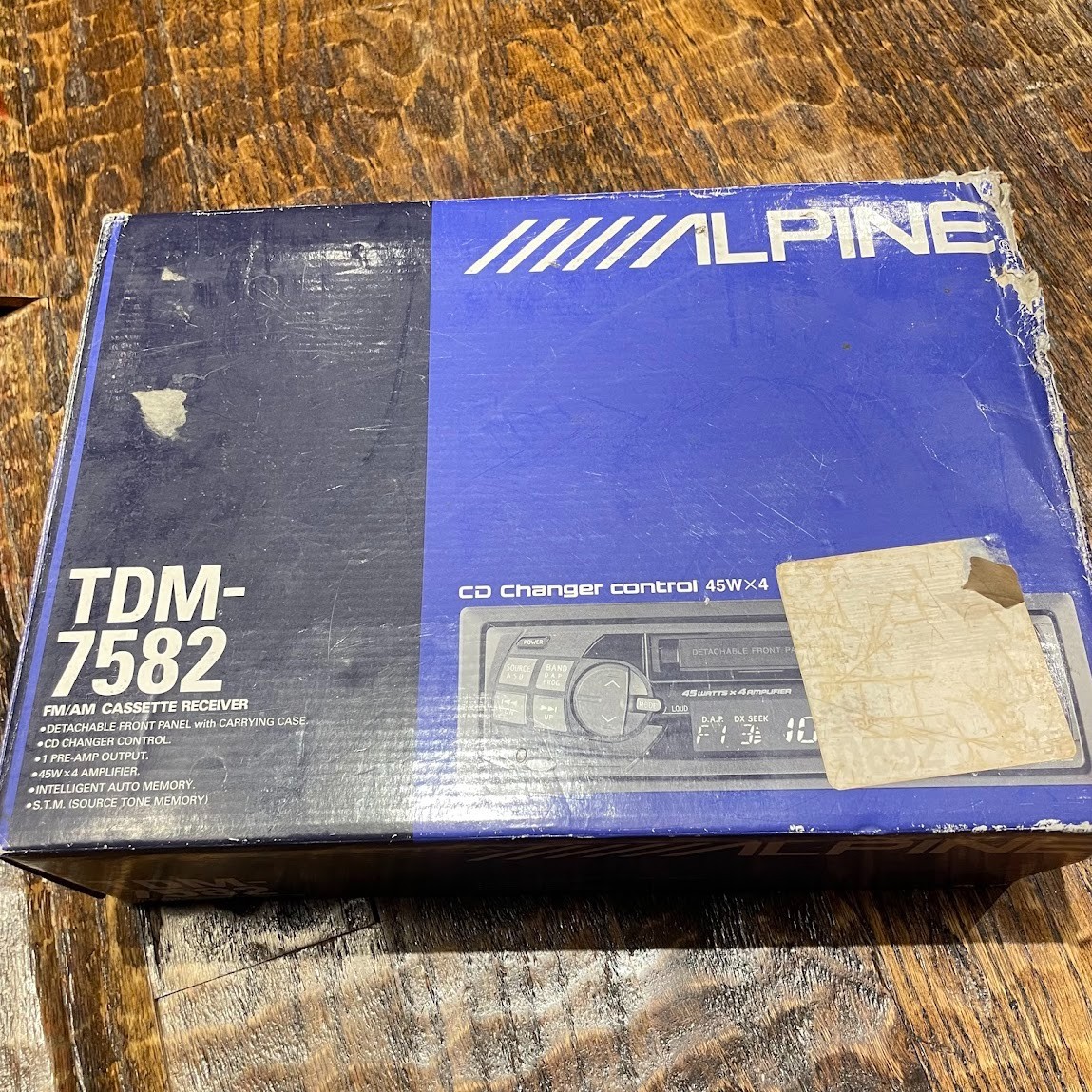 ALPINE CAR AUDIO STEREO AM/FM CASSETTE TAPE DECK HEADUNIT OLD SCHOOL TDM-7582