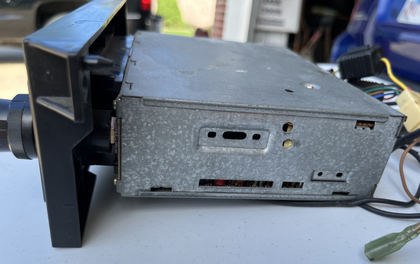 Vintage Alpine 7128 Car Stereo AM/FM Cassette Player; Mopar Mounting Brackets