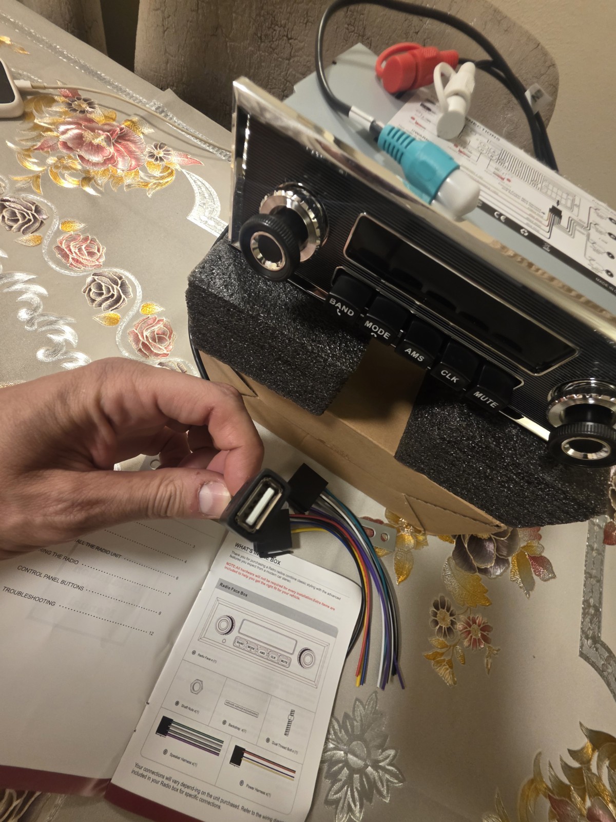 Mercedes W110 W114 W115 W108 W111 W112 W113 Classic Bluetooth And USB FM Radio