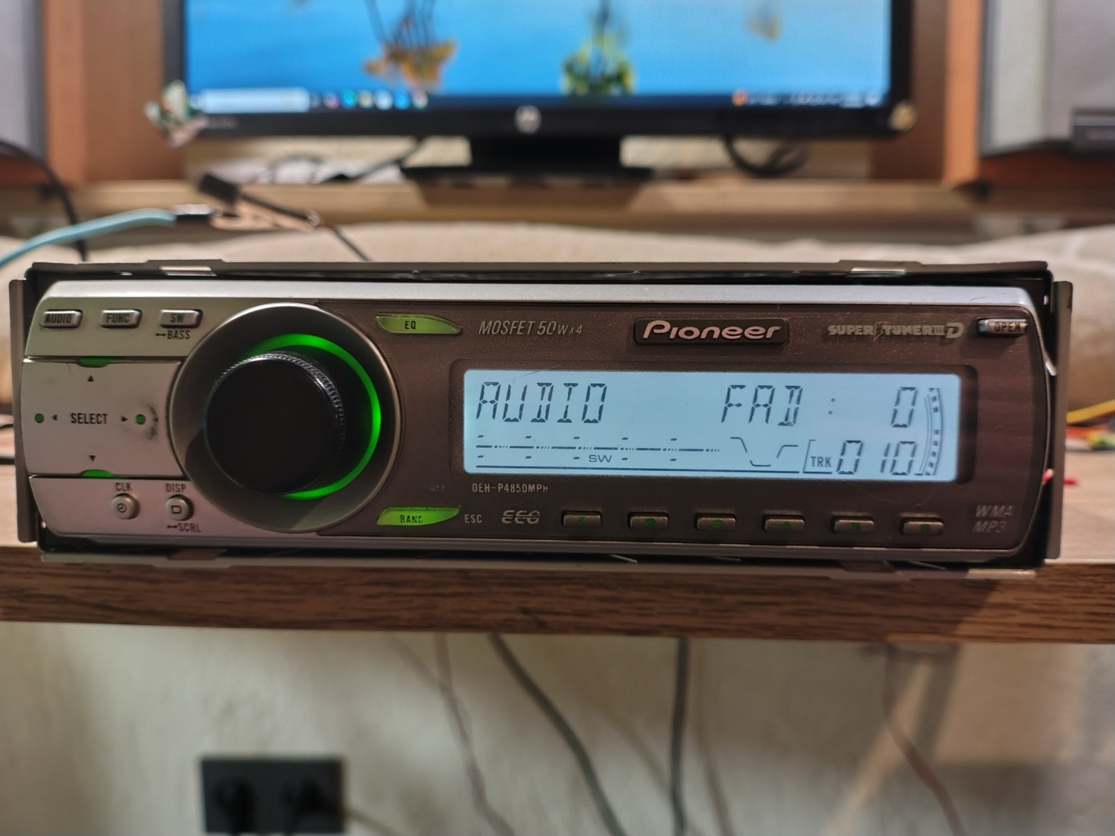 Pioneer DEH P4850MPH Car Stereo CD Receiver Fully Working Great Shape