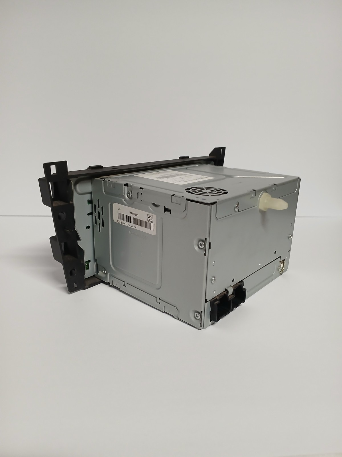 2006 Cadillac DTS AM FM single CD radio receiver OEM 15809941
