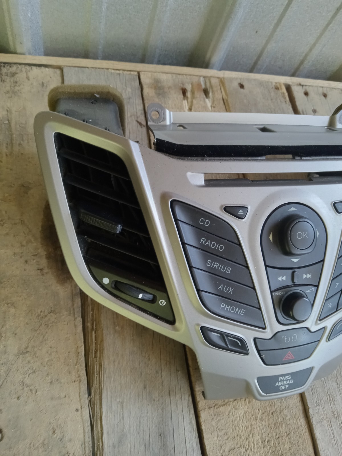 2011 Ford Fiesta SE 1.6 Silver/Black Dash Radio Control Panel Oem AE8T18K811BA
