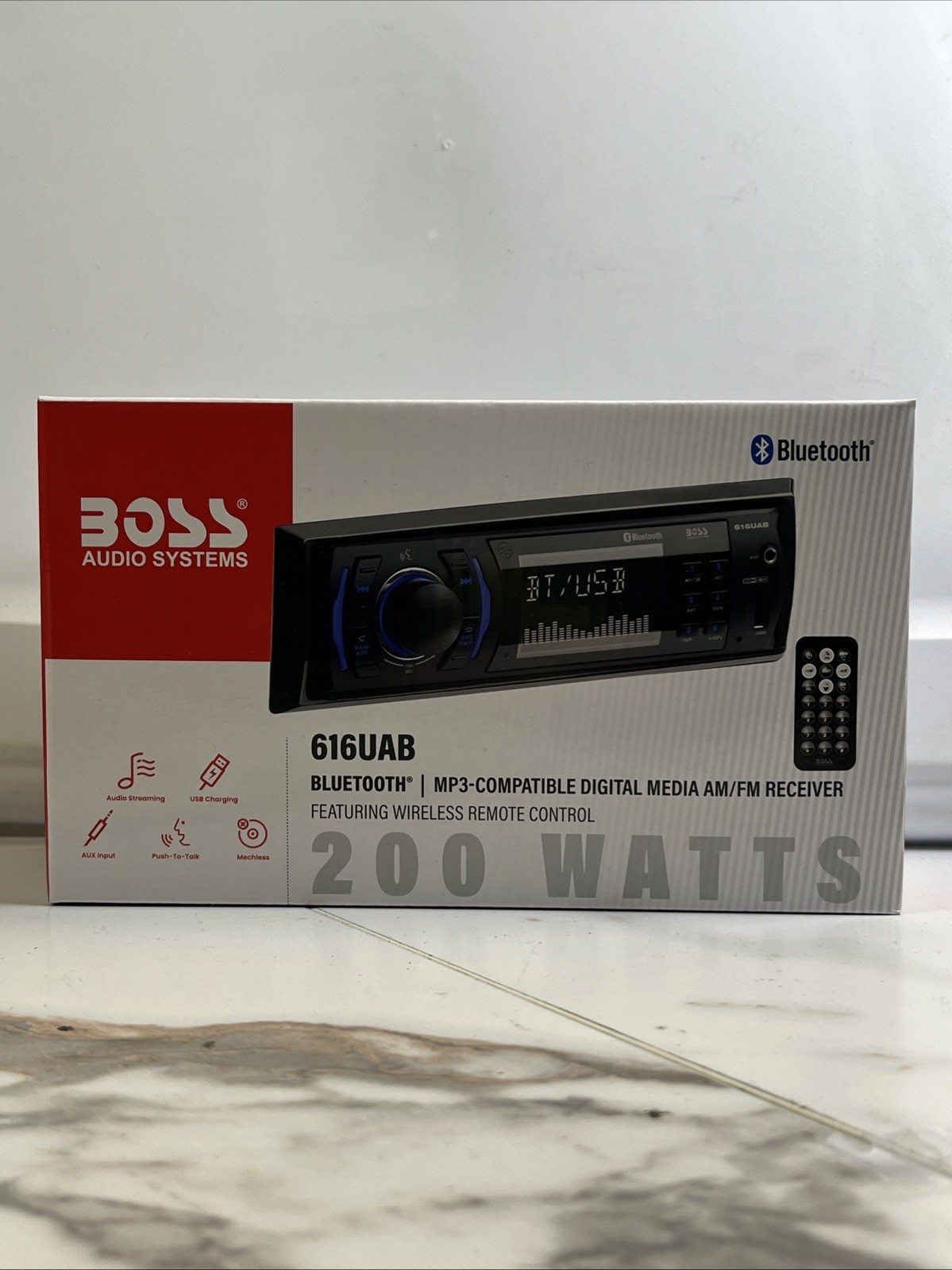 Boss audio system 616uba Bluetooth MP3 Radio 200 Watts New