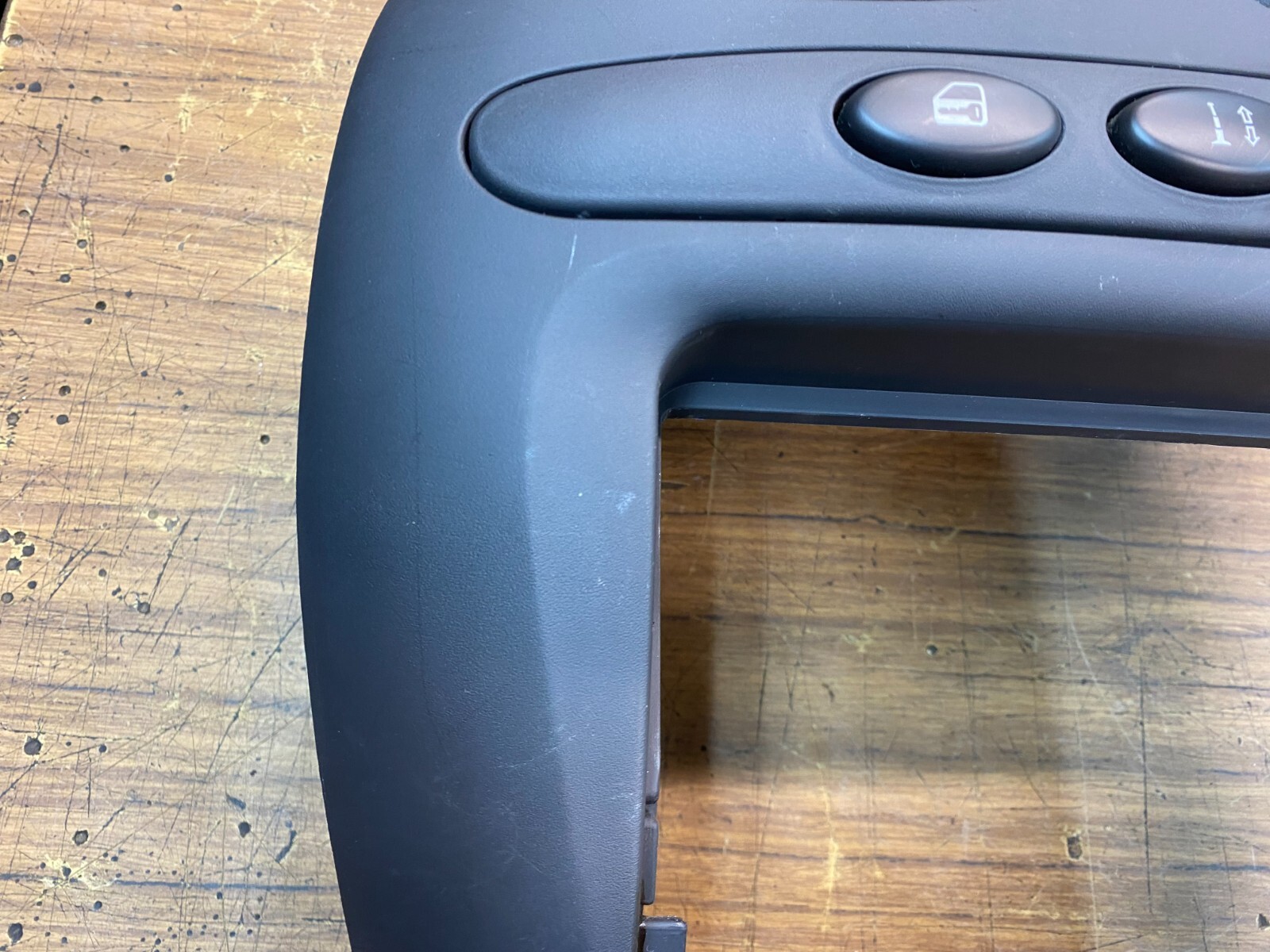 Ford Falcon AU Dash A/C Stereo Surround Dash Trim