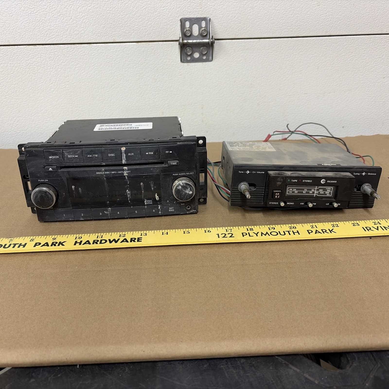 Chrysler AM/FM CD & Unbranded Aftermarket AM/FM Cassette Car Radios