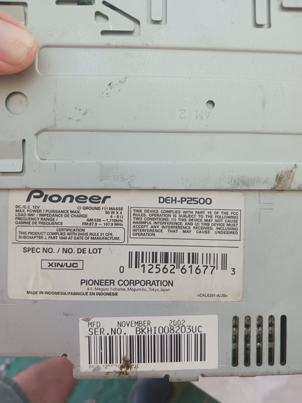~Looks Nice Pioneer Mosfet 50w DEH-P2500 Classic In-Dash Radio~