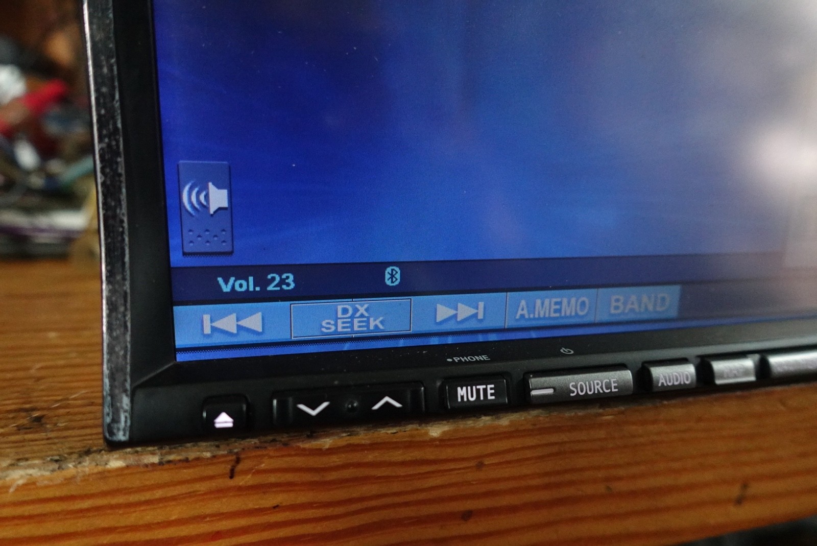 Alpine INA-W900ET. 7″ Touch Screen. Fully functonsl. New Film. 3 RCA Pre out.