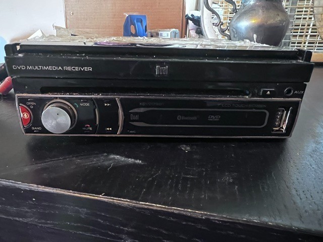 Dual Electronics 7″ Car DVD/CD Receiver Bluetooth LCD Untested
