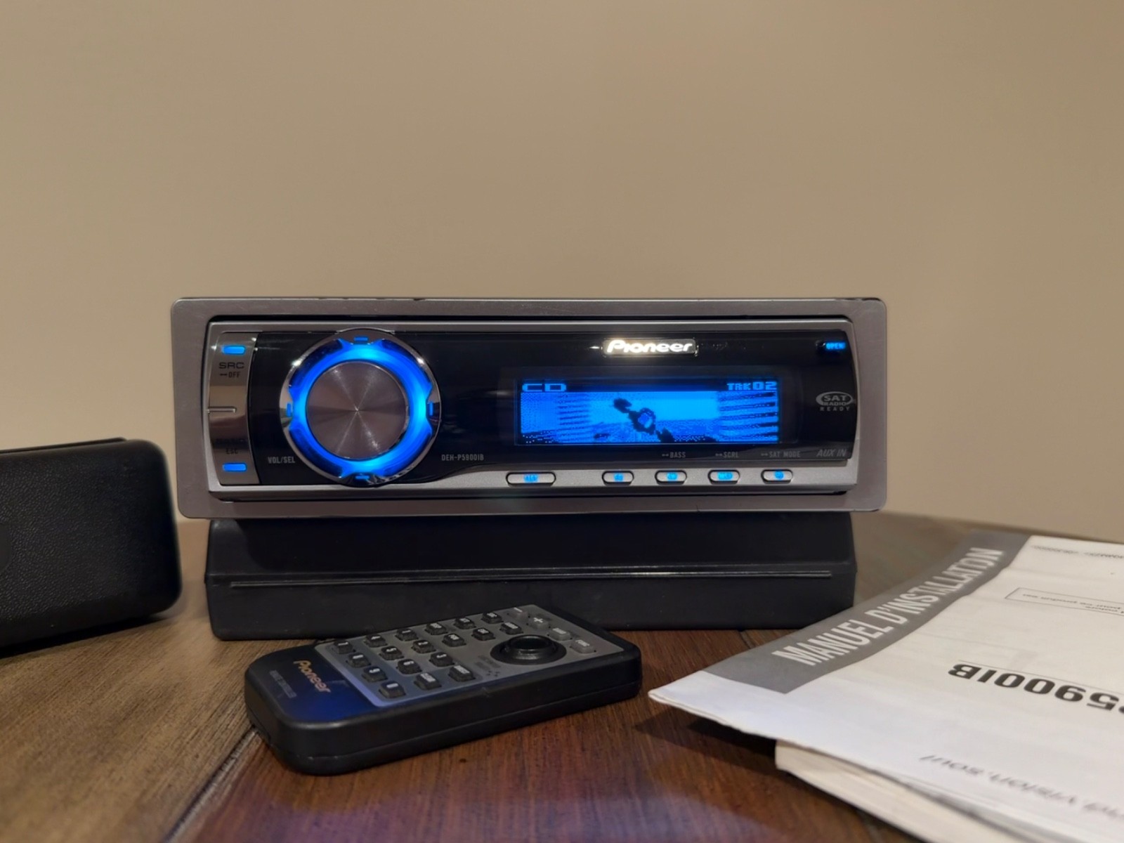 RARE PIONEER DEH-P5900IB Old School CD Player BLUETOOTH adapter REMOTE Graphics!