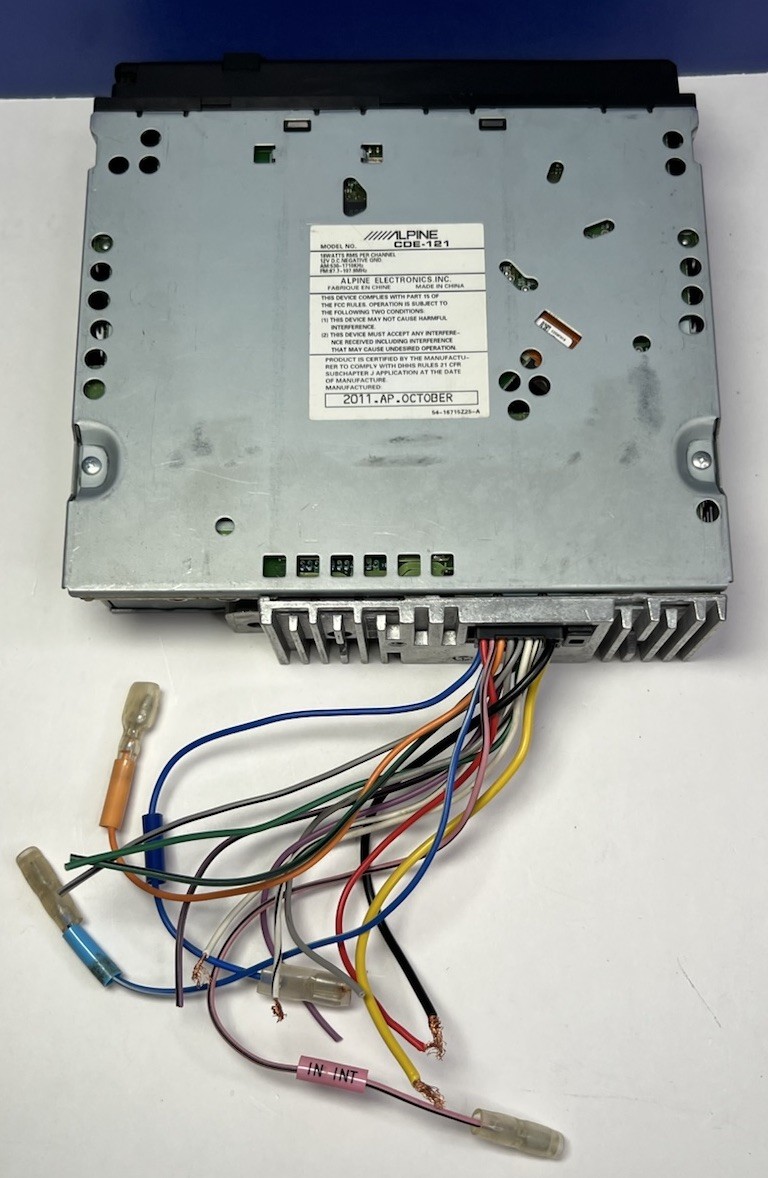 Alpine CDE-121 CD/USB Player In Dash Receiver – Tested