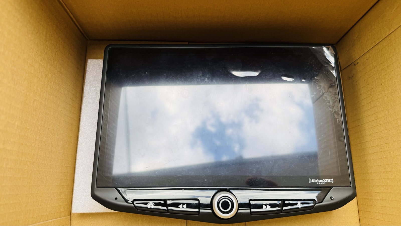 Stinger HEIGH10 2-DIN 10″ Touchscreen Radio Unit – Black (UN1810)