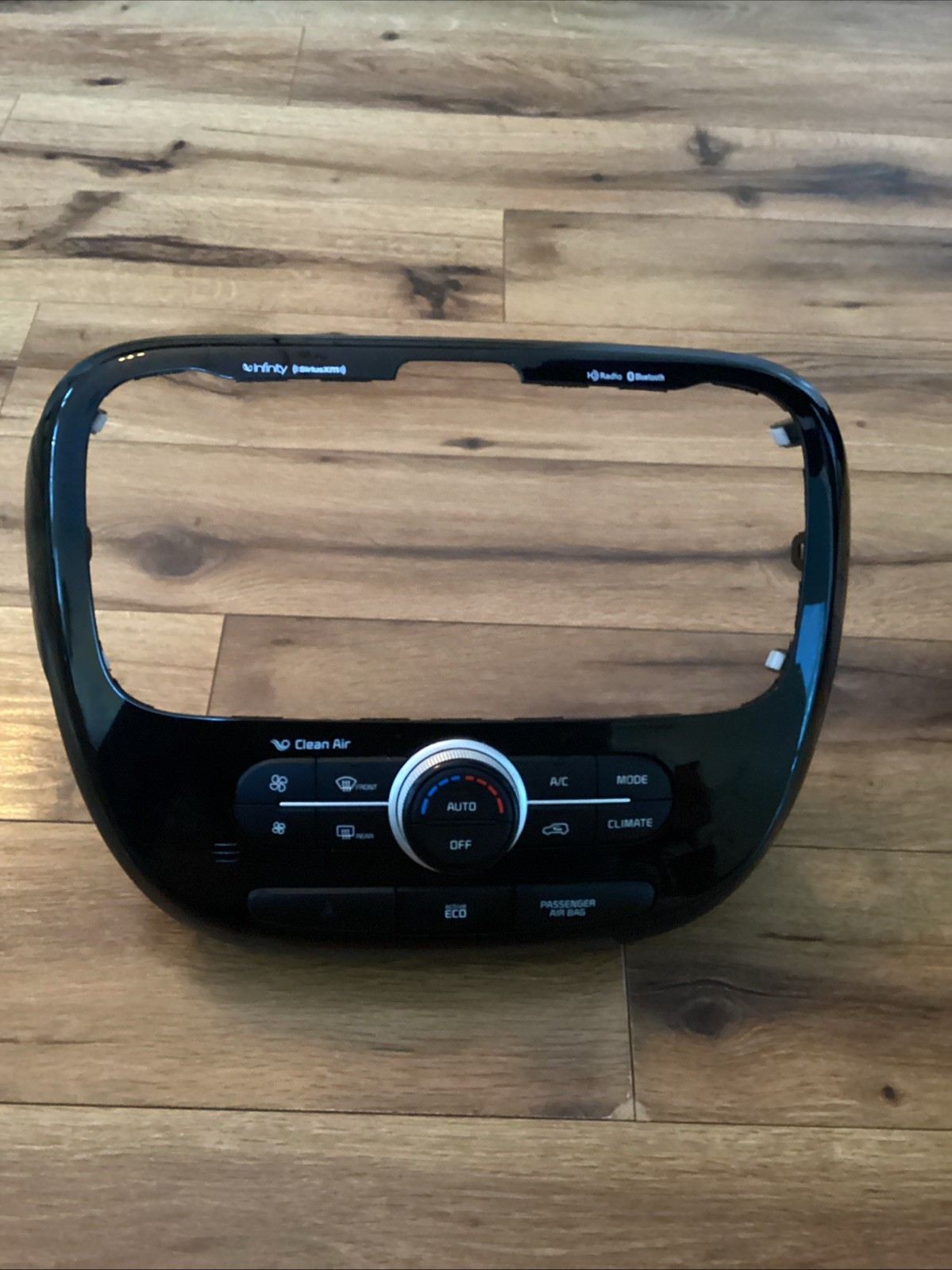 Kia Soul 2014 – 2019 Factory Radio & Climate Trim PSP00C Oem