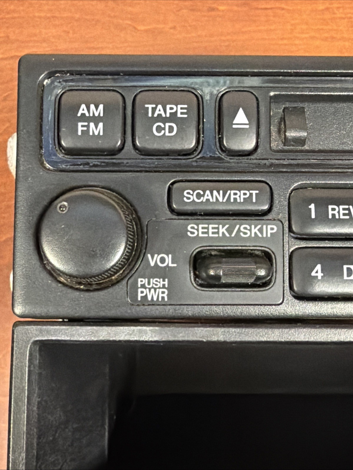 1999-2004 Honda Odyssey AM FM cassette radio 39100-S0X-A110-M1 OEM 4PX0 w/pocket