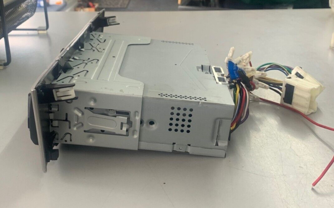 KENWOOD CAR STEREO KDC-BT275U CAME OUT FROM 2004 INFINITY WITH ADAPTER