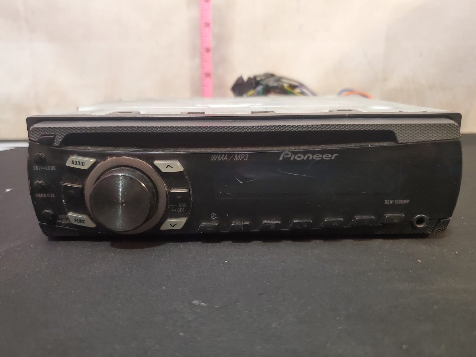 Pioneer DEH-1300P cd Player car stereo Radio detachable face plate For Parts