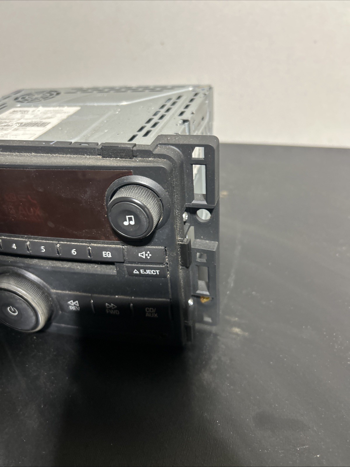 OEM 2006 & 2007 SATURN ION VUE AM FM CD FACTORY RADIO STEREO 15878973