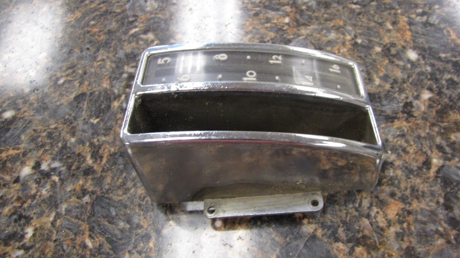 Vintage 1949 1950 Chevrolet Sedan AM PB Car Radio Chrome Face Plate Model #98624