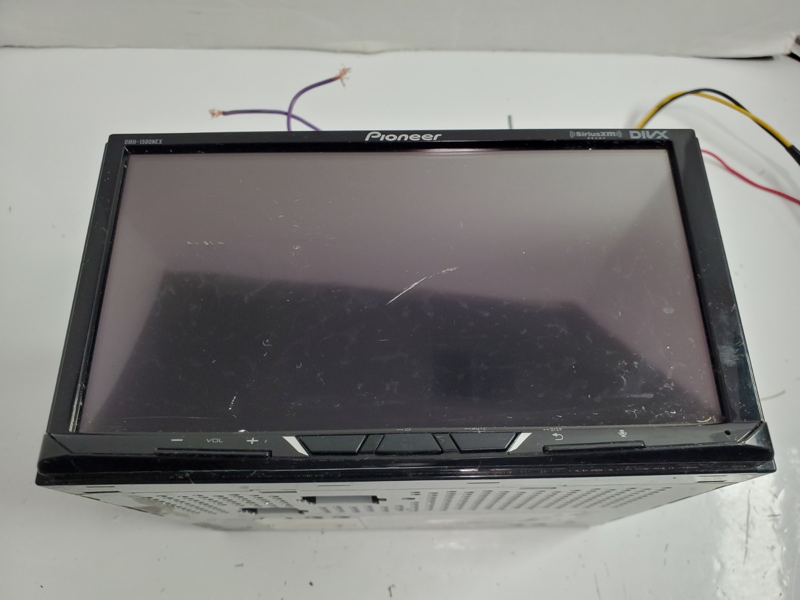 Pioneer DMH-1500NEX Digital Media Receiver with 7″ Display – Scratch On Screen