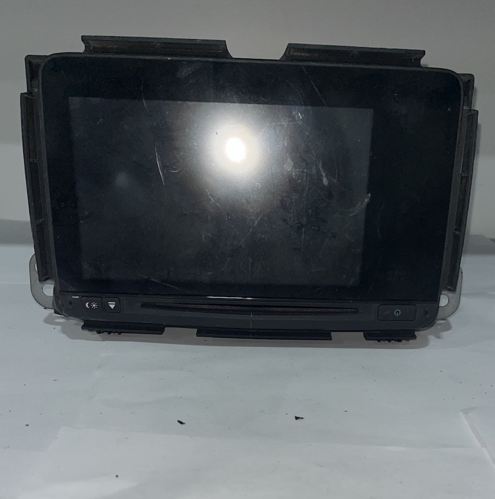 2017 Honda HR-V AM FM Radio Touch Screen w/ CD Player 39100-T7W-A520-M1 OEM 0505