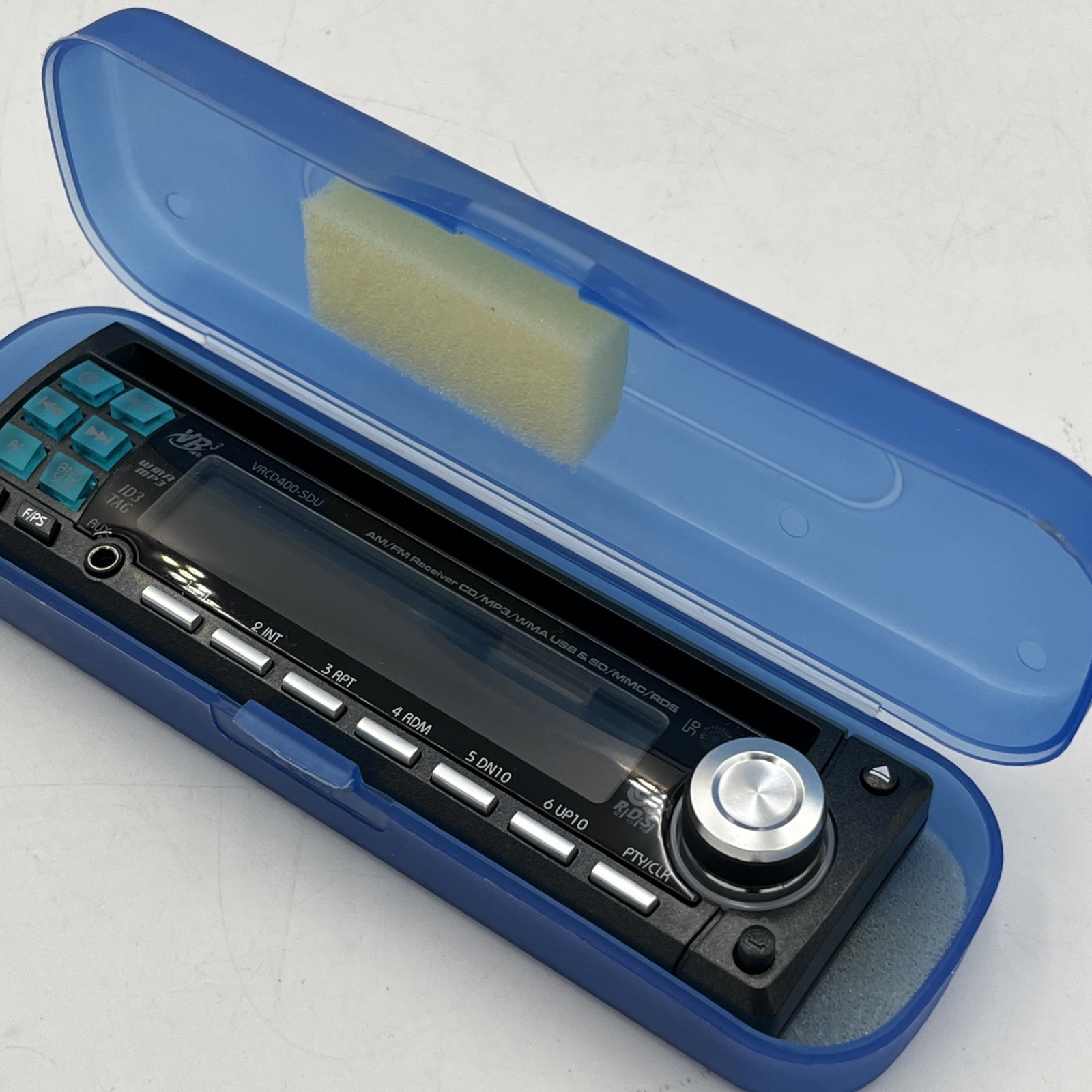 The Roadmaster VR3 AM/FM Stereo CD/MP3 Player, model VRCD400SDU NEW! Never Used
