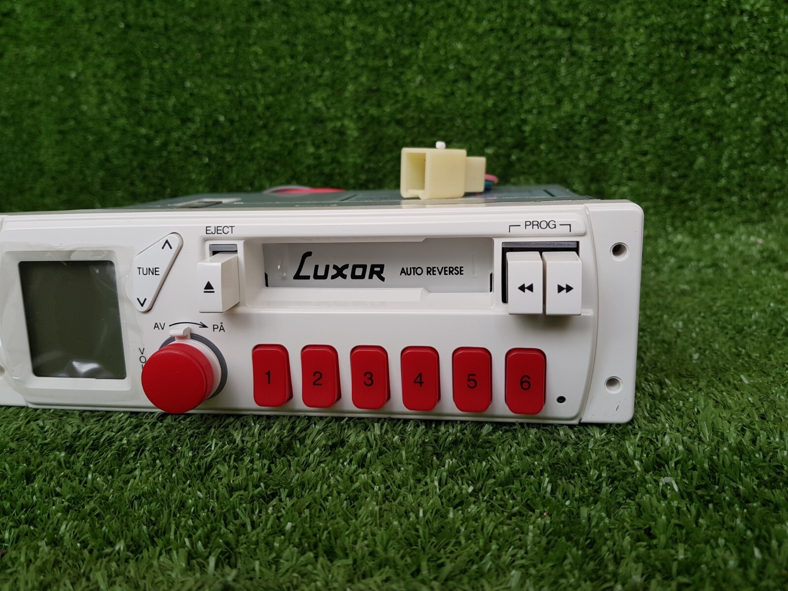 White Luxor Fm Stereo Radio Auto Reverse Cassette Plalyer With Box