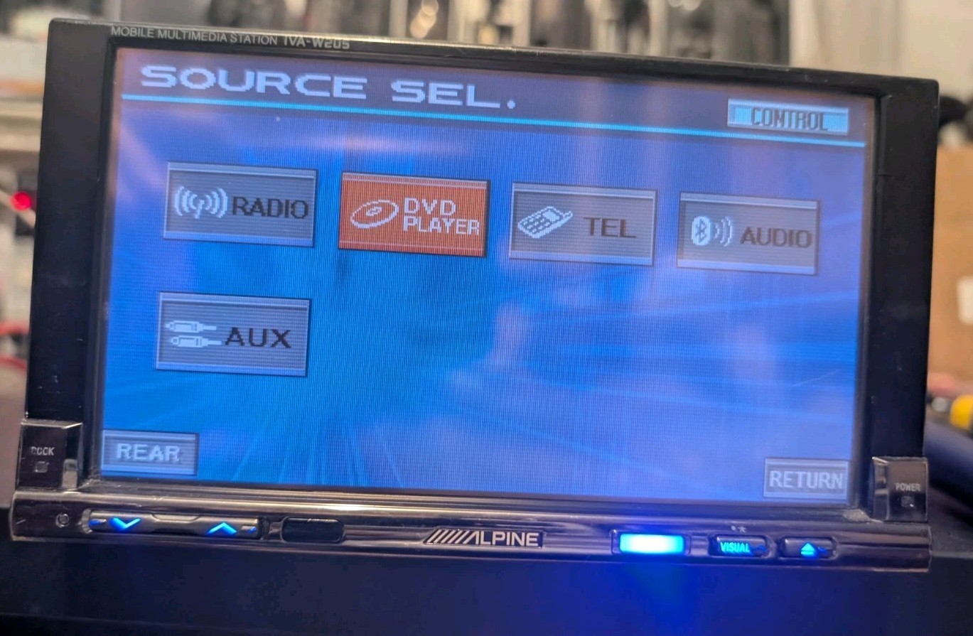 Alpine IVA-W205 6.5″ Touchscreen Car Radio DVD CD AUX Bluetooth Camera Ready